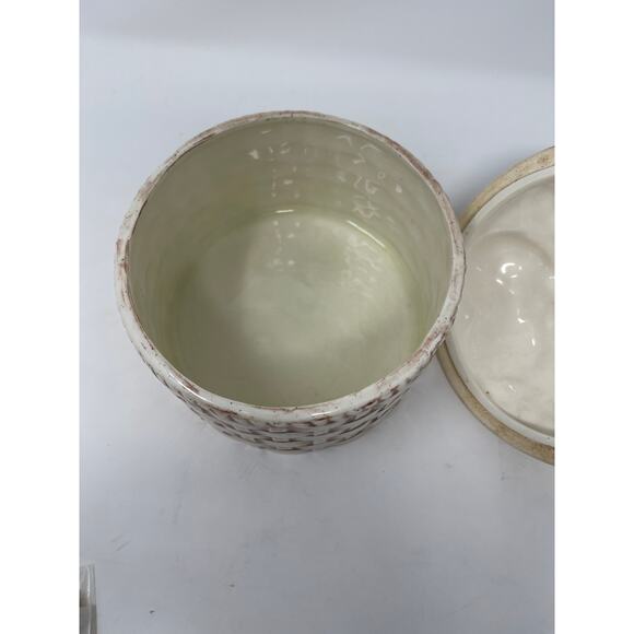 Ceramic Basket Canister Daisies & Caterpillar Lid - Vintage 1973 Pottery -Signed - Picture 6 of 9